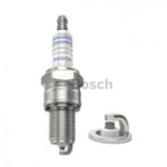 BOSCH 0 242 245 552 Candela accensione (Impianto di accensione)